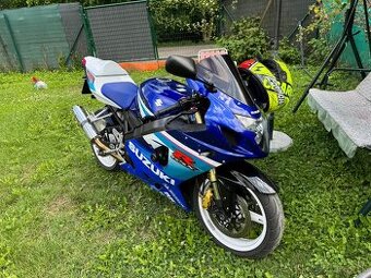 SUZUKI GSXR 600 K4