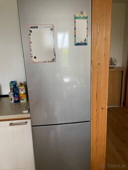 Chladnicka s mraznickou