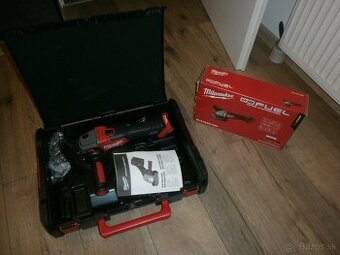 MILWAUKEE M18 FUEL 125 mm uhlová brúska s posuvným spínačom