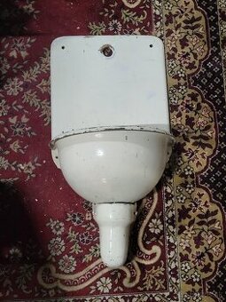 Liatinové umývadlo