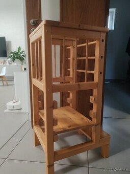 Uciaca veza s nastav 3 poschodiami