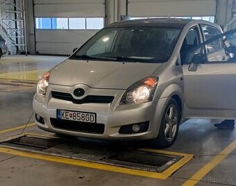 Toyota corolla verso 2007 2.2 d-4d 130kw 7miestne