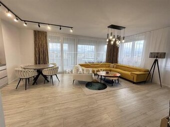 Na predaj exkluzívny 3-izbový byt s veľkou loggiou v...