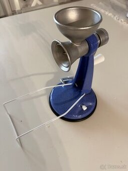 Mlynček na mak Jihokov