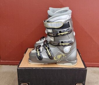 Lyžiarky EU39,EU40 dĺžka vložky 25cm