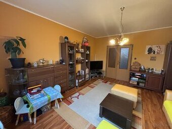 3-izbový byt s loggiou - 1