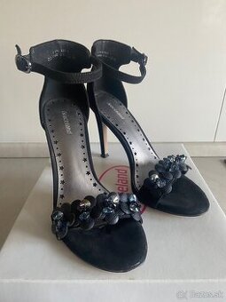 Spoločenské sandálky