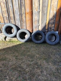 Vranik 4x 205/70 R15