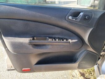 Predám diely octavia 1 combi facelift