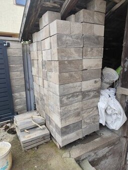 Predám plotové tvárnice