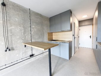 Predaj 2-izb. byt , 35m2 , 2x loggia , Kysucká - TERASA