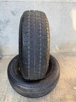 Predám 2ks Pirelli Chrono Four Seasons 225/70 R15C