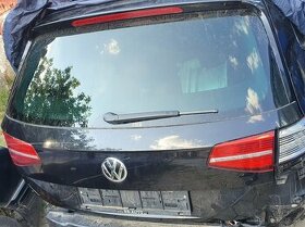 Passat B8 kufrove dvere