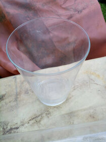 sklenena vaza