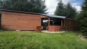 UHORSKÉ- Chatky 48 m2 pri vodnej ploche s celoročným užívaní