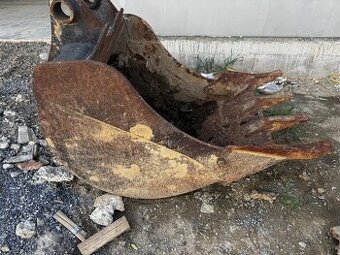 Predám lyžicu, originál JCB 60