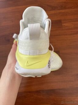 Bežecké tenisky NIKE REACT X INFINITY RUN 4