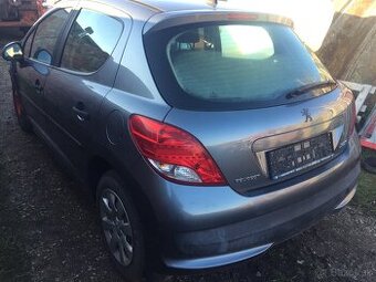PEUGEOT 207 1.4 benzin