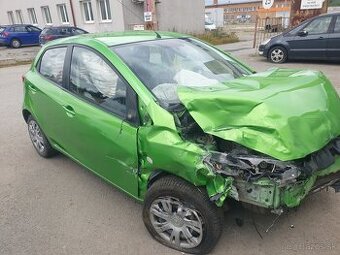 PREDAM HAVAROVANU MAZDU 2 ....1.5i/automat