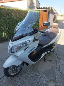 Suzuki Burgman AN400