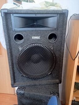 Pasívne reproduktory 300 W + zosilňovač 700W