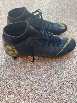 Kopačky c. 41 Nike mercurial