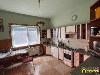 NA PREDAJ 4 izb. rodinný dom s veľkým potenciálom v Kolárove