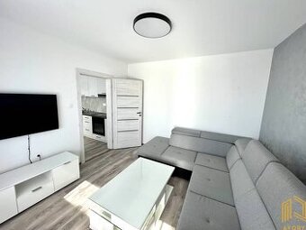 NA PRENÁJOM ZARIADENÝ 2 - IZB. BYT - SENICA, ŠTEFÁNIKOVÁ UL.