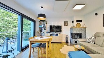 Luxusná, celoročná chata • moderné technológie v srdci...