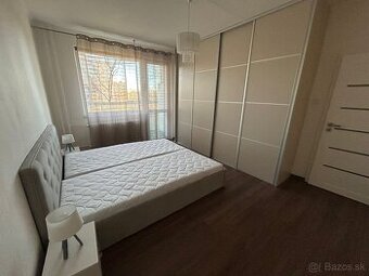 Prenájom 3-izbový byt na Triede SNP, Košice-Terasa