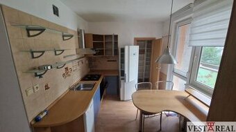 Prenájom 3 izbový byt s balkónom Galanta