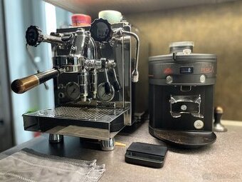 Kavovar Rocket R60V + mlyncek Mahlkonig PEAK