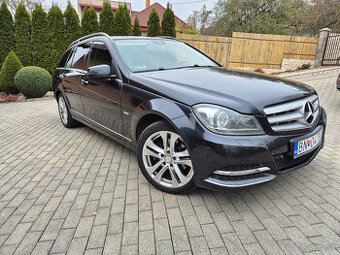 Mercedes-Benz C220 CDI 125KW AT - vymenený motor.