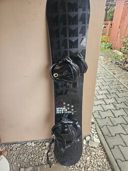 MFour snowboard 154.5cm.