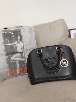 Kabelka Guess