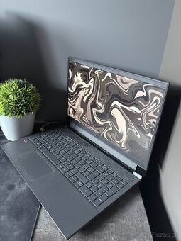 Herný notebook Dell G15 5520