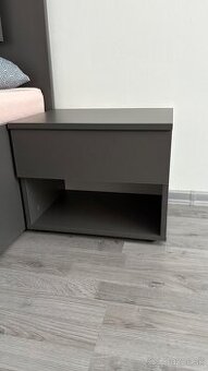 Sada nočných stolíkov