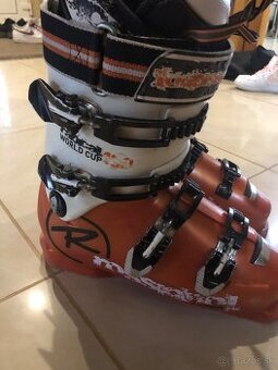 Lyžiarky rossignol Radical 130