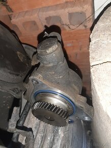 Diely z motora Navara 2.5TD D22 TD25 76kw