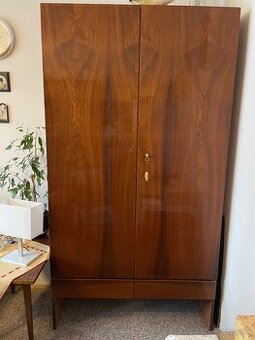 Retro satnikova skriňa