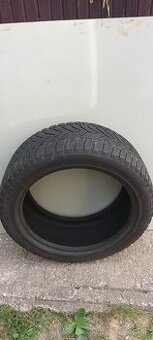 Celoročna pneumatika Dunlop 245/45/R18  100V