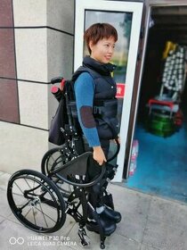 invalidny vozík LEVO s elektrickou vertikalizaciou