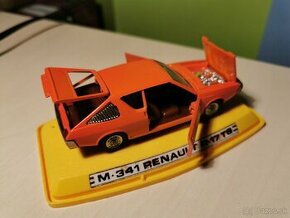 Pilen Renault R 17