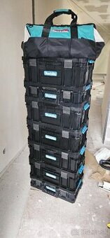 Makita 18V aku v zaruke + naradie, spolu 28ks