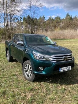 Toyota Hilux 2,4 D
