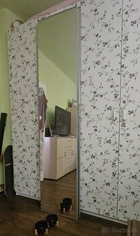 Zrkadlove dvere ikea