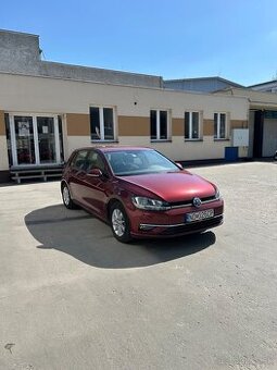 Volkswagen Golf 1.0 TSI 85KW automat
