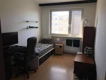 Samostatná izba na prenájom, super lokalita neďaleko Auparku