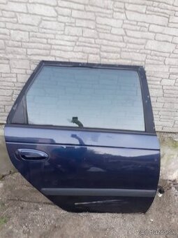 Predam zadne spolujazdcove dvere na toyotu avensis rok 2001