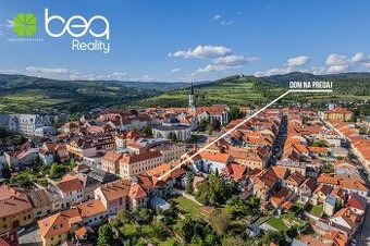 NA PREDAJ: Dom so 6 nájomnými bytmi v centre Levoče, záhrada